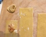 Foto del passaggio 4 della ricetta Tortelli con ripieno di prosciutto cotto