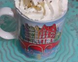 A picture of step 4 of Milk coffee with whipping cream.