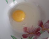 A picture of step 1 of French Toast.