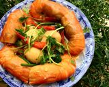 Hình bước làm 4 của món Tôm càng kho trứng