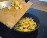 Foto del paso 2 de la receta: Ensalada de pasta con calabacín y tomates deshidratados