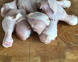 Foto del paso 1 de la receta: Jamoncito de pollo al oporto