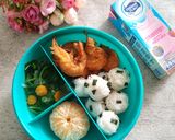 Foto langkah ke 4 dari resep 563. Kreasi Bekal Sehat (Udang Crispy Bola-bola Nasi).