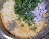 ઓનિયન મિક્સ વેજ પકોડા (Onion Mix Veg Pakoda Recipe In Gujarati) રેસીપી સ્ટેપ1ફોટો