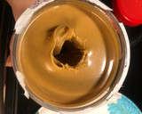 A picture of step 2 of PB&J but only one slice of bread.