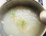 รูปขั้นตอนการทำที่ 1 ของ ข้าวต้มกุ้ง