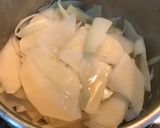 Hình bước làm 3 của món Canh măng tươi nấu nấm