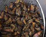 Foto langkah ke 2 dari resep [225] Kerang Goreng Balado.