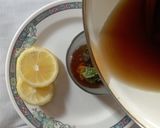 Foto langkah ke 2 dari resep Singapore Lemongrass Mint Tea.