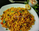 A picture of step 8 of Veg pulao.