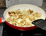 Foto del paso 2 de la receta: Coliflor salteada con calamares