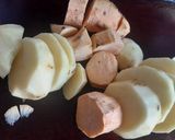 Foto del paso 1 de la receta: Muslos al romero en la essen con papas y batatas