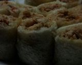 A picture of step 7 of Tuna bread roll.