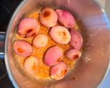 Foto del paso 2 de la receta: Chalotas confitadas al vino tinto y especias