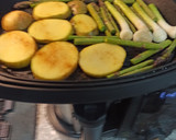 Foto del paso 3 de la receta: Solomillo de cerdo 🐷 en salsa, con verduras al vapor 🥔🧄