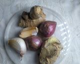 Foto langkah ke 1 dari resep Sirup madu bawang jahe.