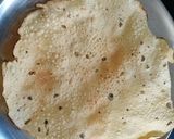 A picture of step 3 of Masala papad.