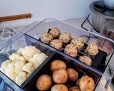 ,,Pulpety z koperkiem na parze,, krok przepisu 2 zdjęcie
