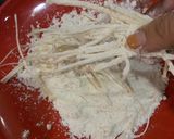 Gambar langkah 3 resipi Enoki Goreng.