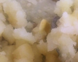 Foto del paso 4 de la receta: Salchichas con puré envueltos. Con masa casera y papas al horno