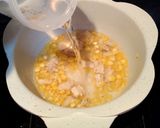 Foto langkah ke 4 dari resep Bubur Jagung Ayam Kampung (MPASI Hari Keempat Bayi 6 bln +).
