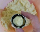 Foto langkah ke 2 dari resep Kue Akar Kelapa.