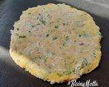 A picture of step 4 of Koki (Sindhi Special Breakfast).