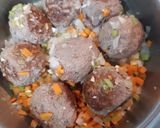 A picture of step 6 of Italian-Style Meatballs.