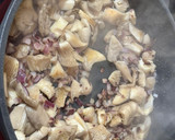 Foto del paso 2 de la receta: Arroz meloso de presa ibérica con setas