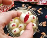 बंगाली रसगुल्ला (Bengali Rasgulla recipe in Hindi) रेसिपी चरण 8 फोटो