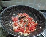 A picture of step 4 of Dal Palak.