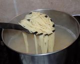 Foto del paso 5 de la receta: Festival de Pestos: 1 de albahaca tradicional
