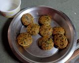 મેથી પૂરી (Methi Poori Recipe In Gujarati) રેસીપી સ્ટેપ2ફોટો