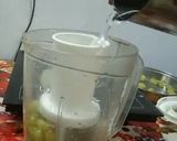 A picture of step 1 of Green Grapes Smoothie.