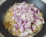 A picture of step 5 of Methi Chicken.