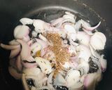 A picture of step 3 of Mutter Alo pulao.