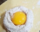 Foto del paso 4 de la receta: Raviolis rellenos de huevo y crema de champiñones