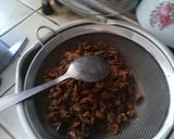 Foto langkah ke 2 dari resep Orak-arik Kerang Jamur dan Petai.