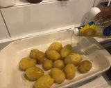 Foto del paso 2 de la receta: Papas asadas al horno