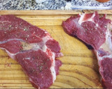 Foto del paso 2 de la receta: Bifes de carne a la plancha muy ricos😋