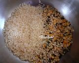 A picture of step 1 of Mix Dal Palak Khichdi.