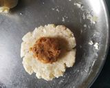 A picture of step 6 of Mini pizza burger.