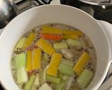Foto del paso 1 de la receta: Sopa de sémola y pollo