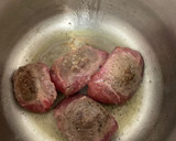 Foto del paso 1 de la receta: Carrillera al vino tinto y mostaza