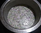 A picture of step 2 of Rava dosa.