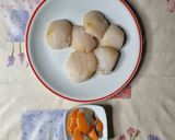 A picture of step 2 of Scallops with Cabbage and Butternut Squash.