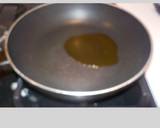 Foto del paso 4 de la receta Pechuga de pavo rellena con salsa de vino