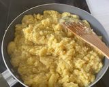 A picture of step 2 of Semolina barfi halwa.