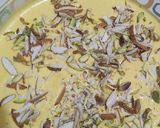 A picture of step 8 of Mangoes summer caranch ice cream 😋.