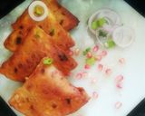 A picture of step 3 of Leftover Chapati samosa.